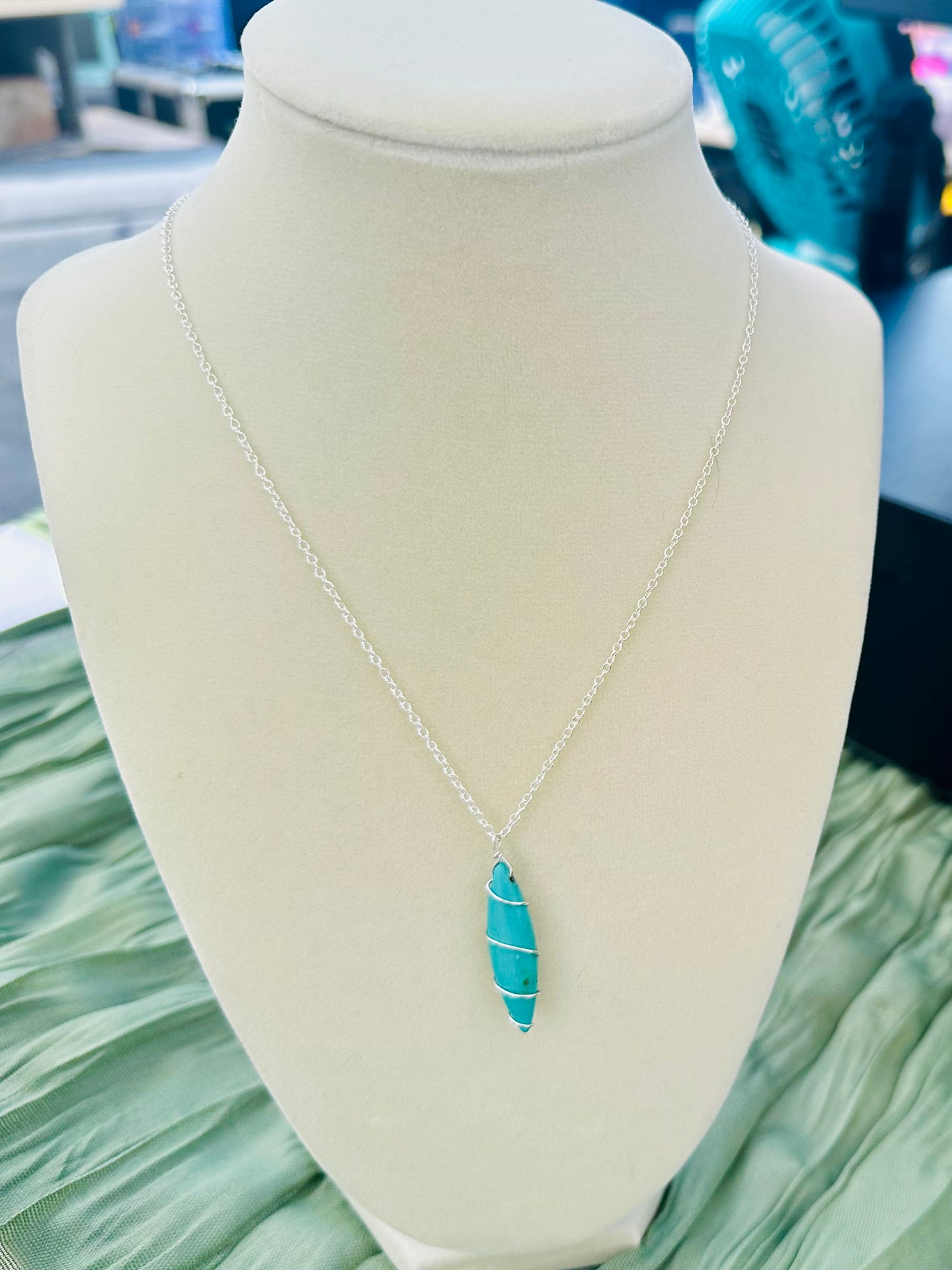 AVEN - TURQUOISE WIRE-WRAPPED POINT NECKLACE